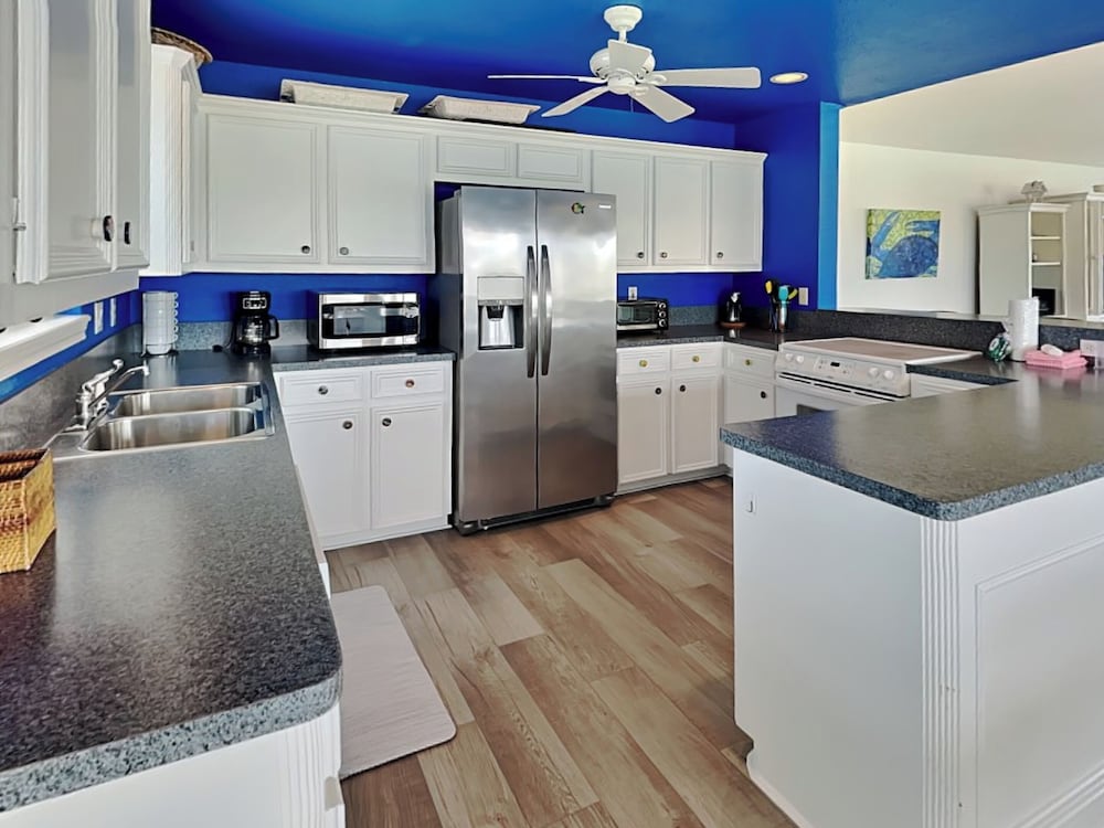 Molly's Dune by Ryson Vacation Rentals