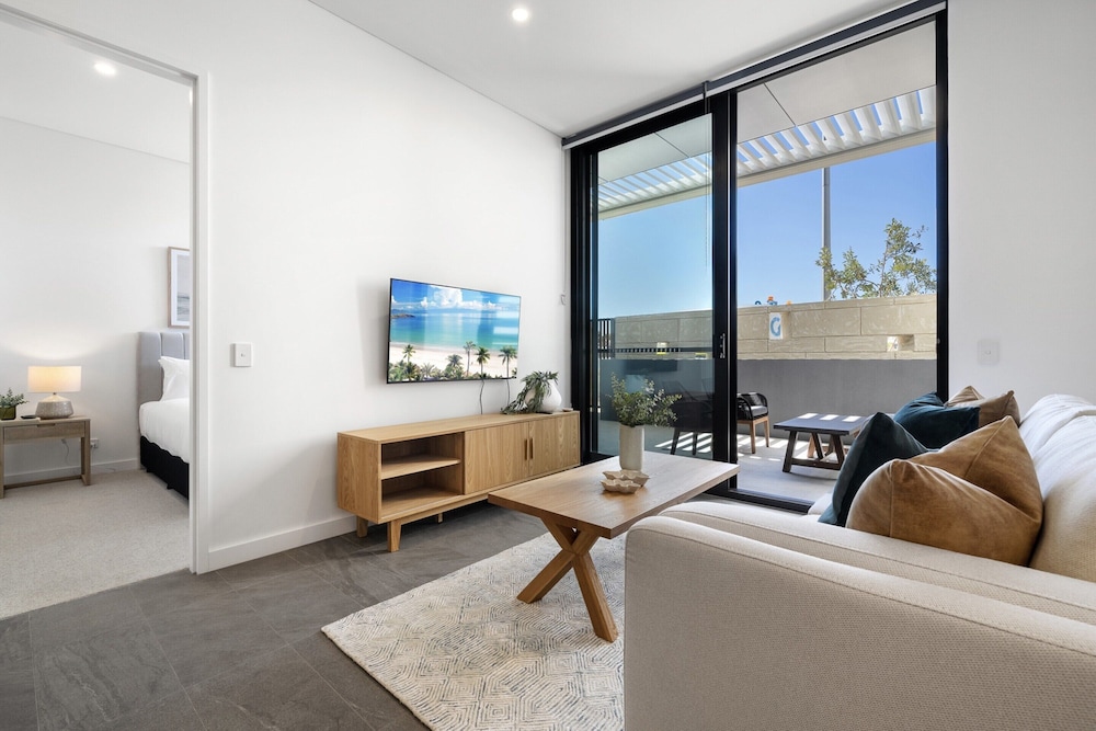 Ground Floor Apartment With Private Courtyard