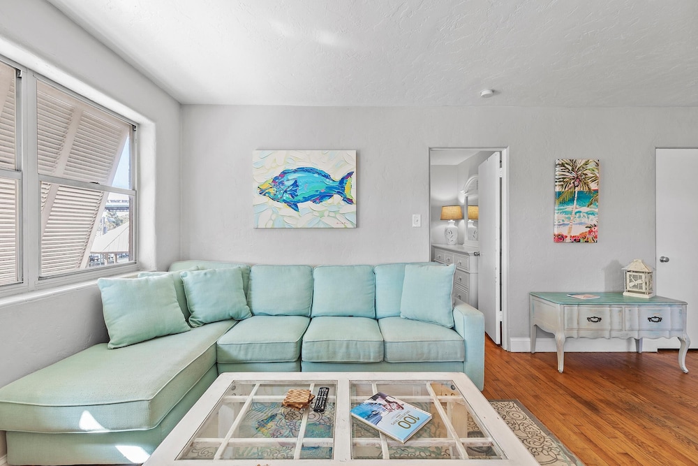 Flagler Suites 4