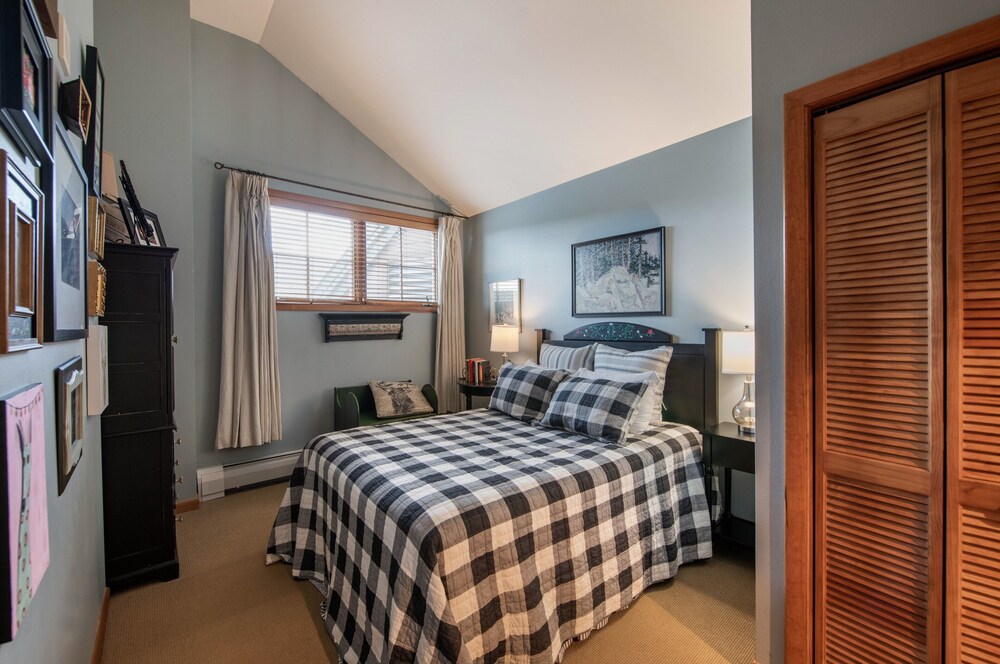 Winter Park CO Condos - Zephyr Mountain Lodge