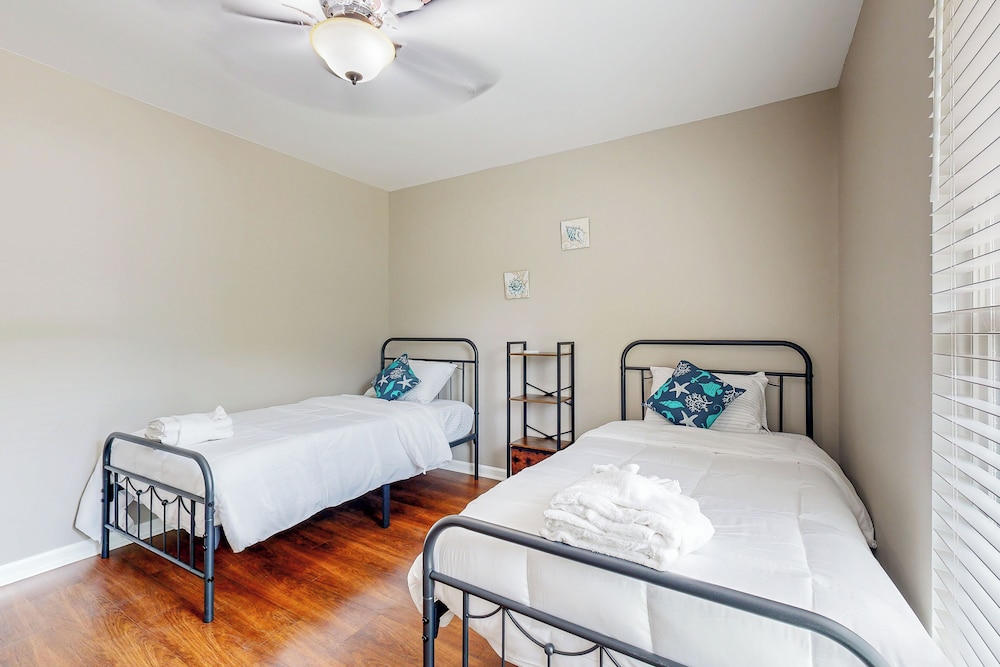 Charming Rincon Home w/ Large Yard & AC
