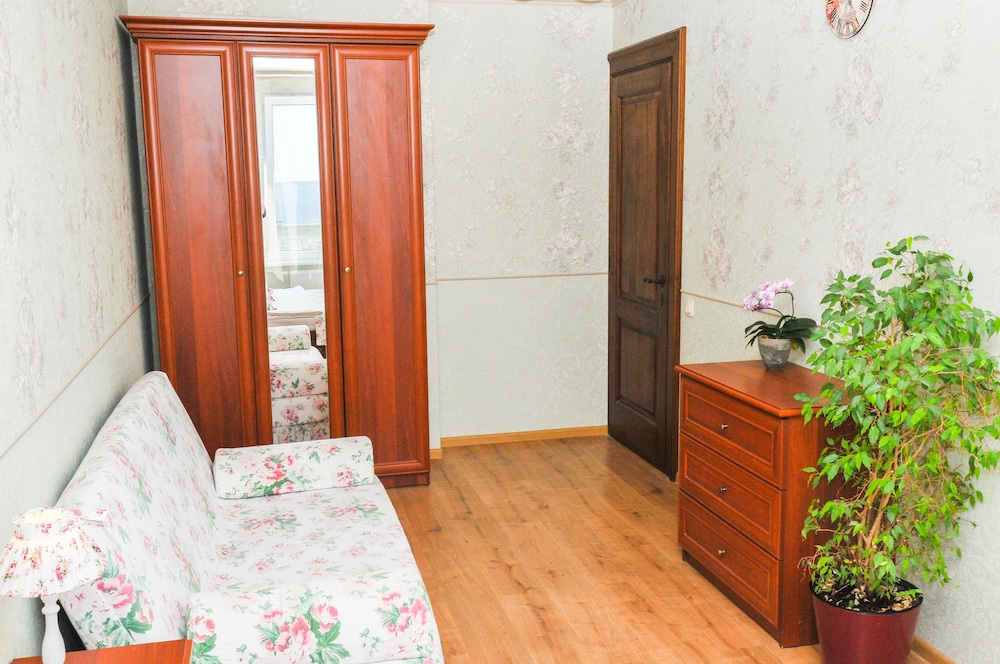 AELITA Apartment with Port View