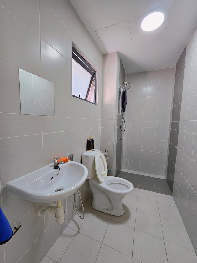 Comfy Kiara Plaza Semenyih Broga Hill Sd