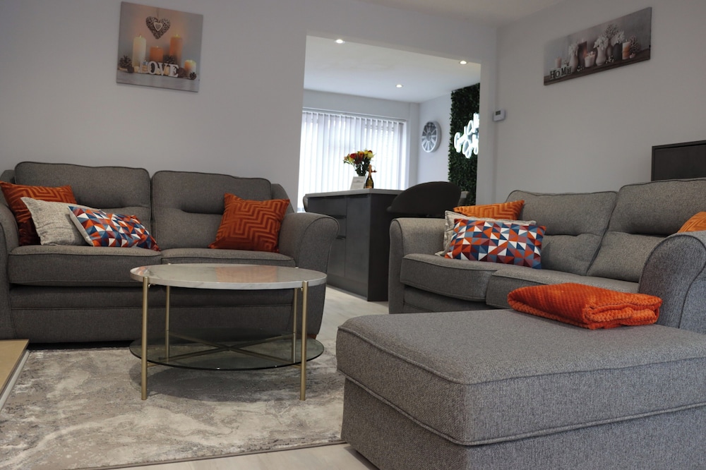 Check This!! Premium 5-star Home From Home Retreat