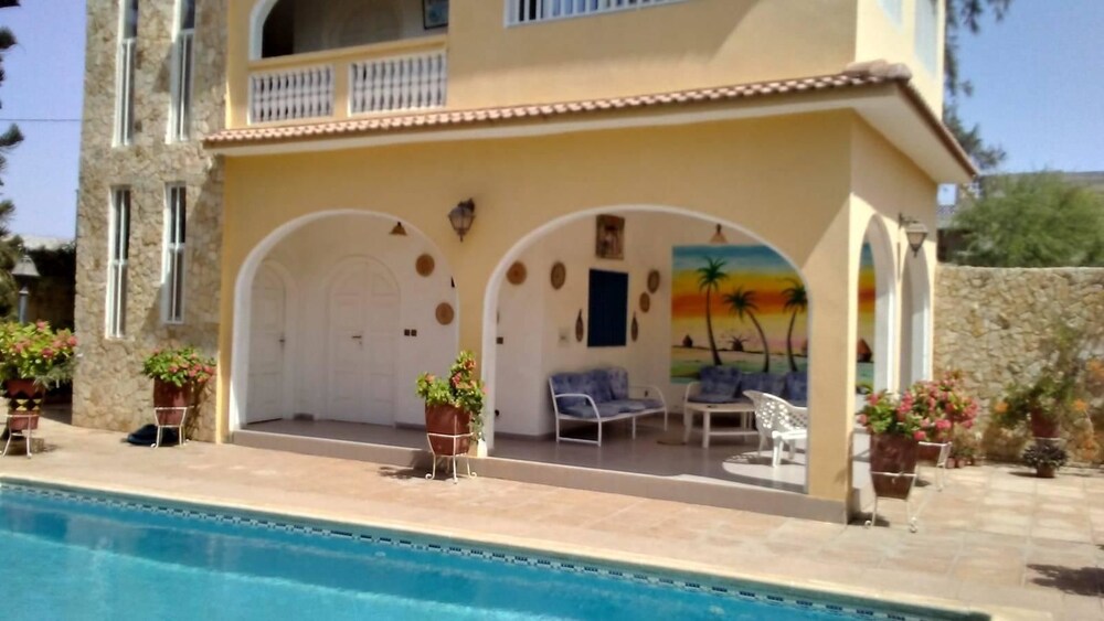 Photo 7