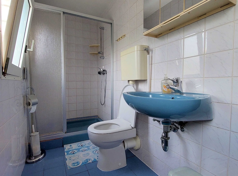 Sleek and Serene Rooms Crikvenica