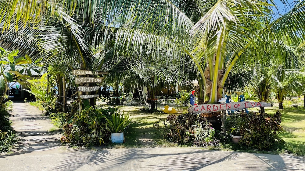 Footprints Beach Resort 92