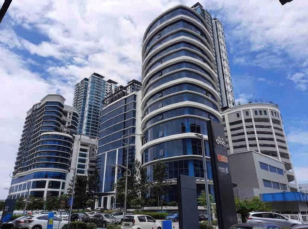 Ciao Pacific 63 Residence Apartments