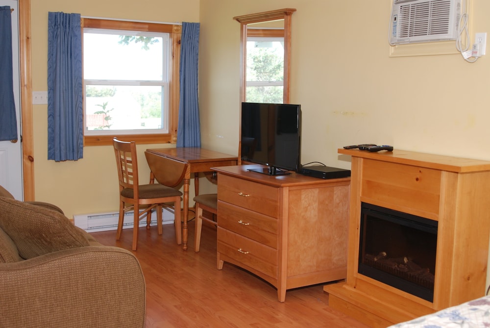 Shining Waters Cottages