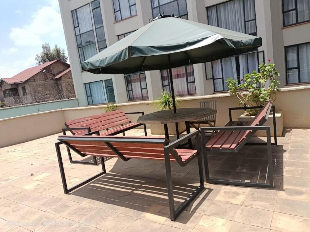 Lux Suites Laiser Place by Tsavo Rongai