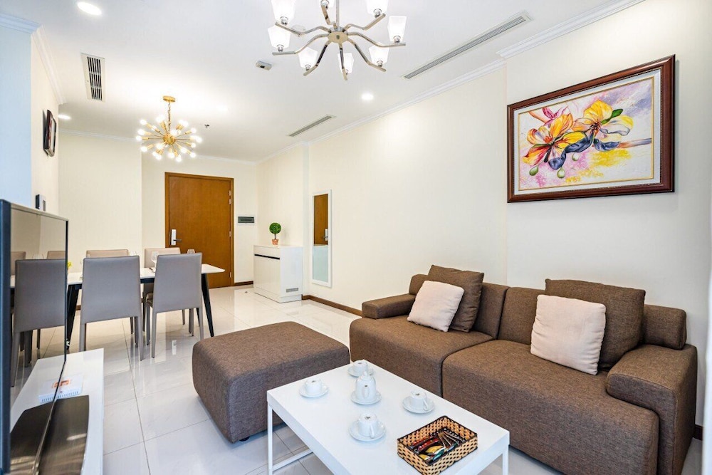 Somi Luxstay LP