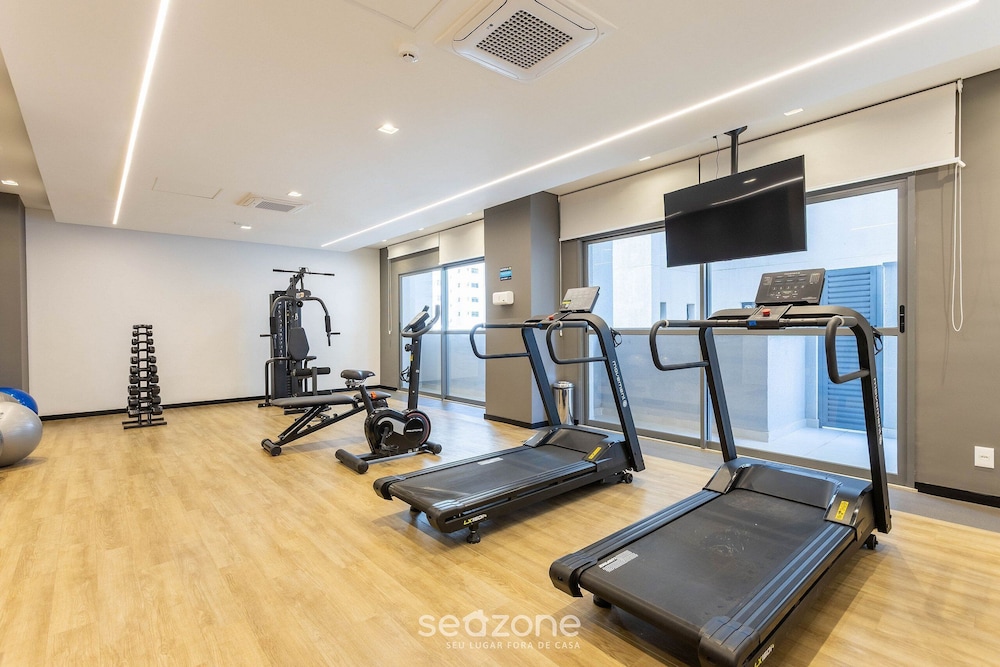 Studios in Building With Gym in Brooklin - SP Emnrs