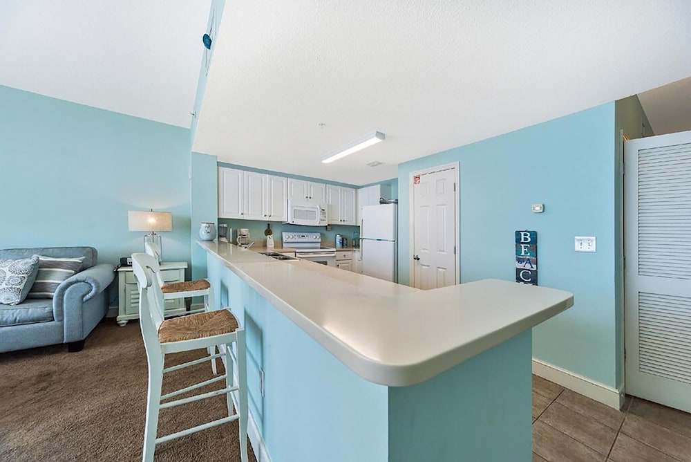 Majestic Beach Towers 1-1314