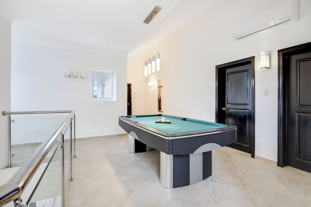 Lake View Cocotal Villa - Jacuzzi &Pool