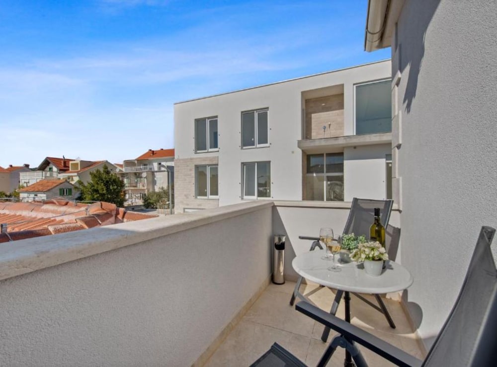 Villa Carolus in Vodice