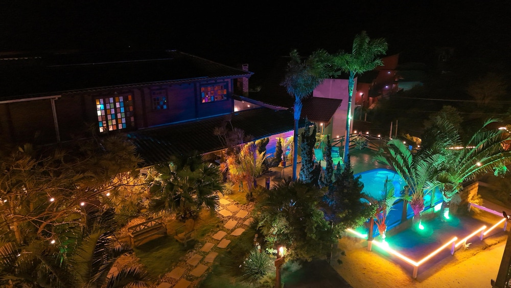 Bangalô House - Praia do Rosa SC