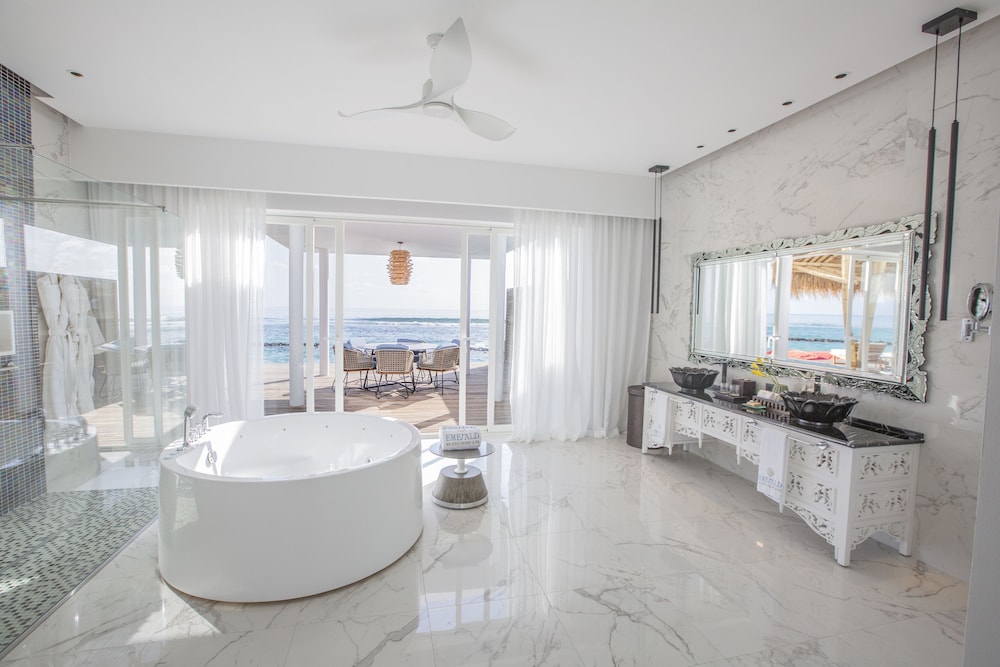 Emerald Maldives Resort & Spa - All Inclusive