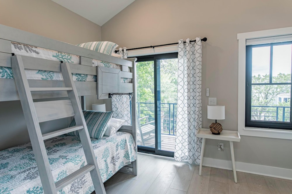 Experience Modern Coastal Living in This Beautifully Designed 4-bed, 4-bath Home