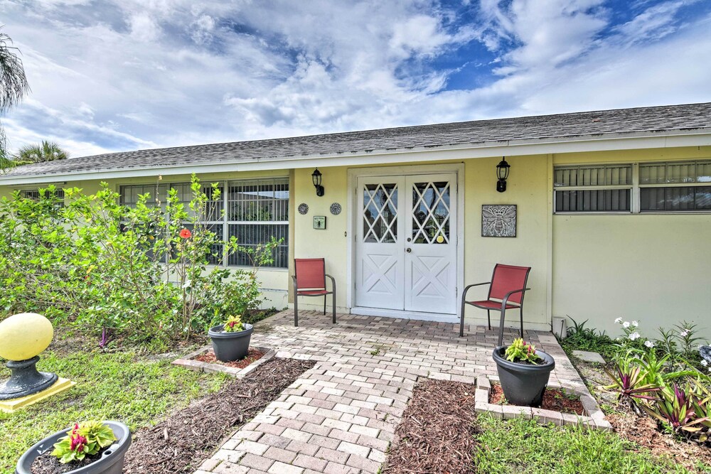 Palm Beach Gardens Apiary Retreat - 6 Mi to Beach! view 2
