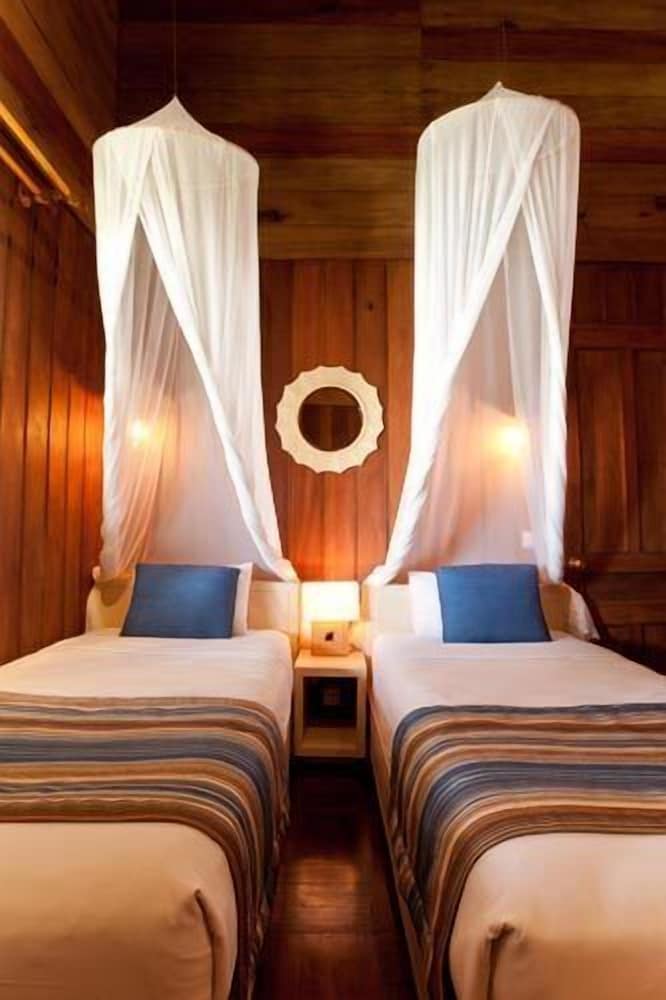 Coco Beach Resort