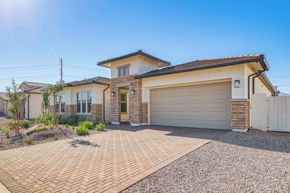 Getaway w/ Fenced Yard: 4 Mi to Phoenix Raceway
