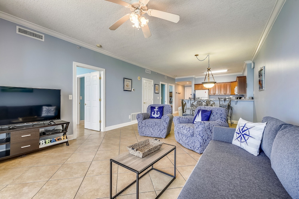 Twin Palms by Book That Condo