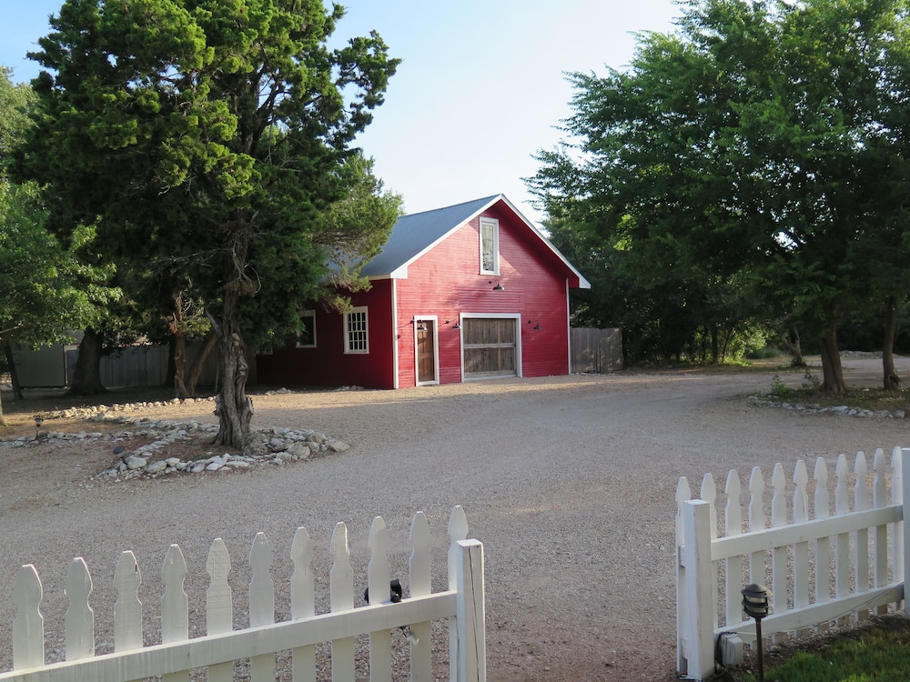 Yellow House Bed and Breakfast