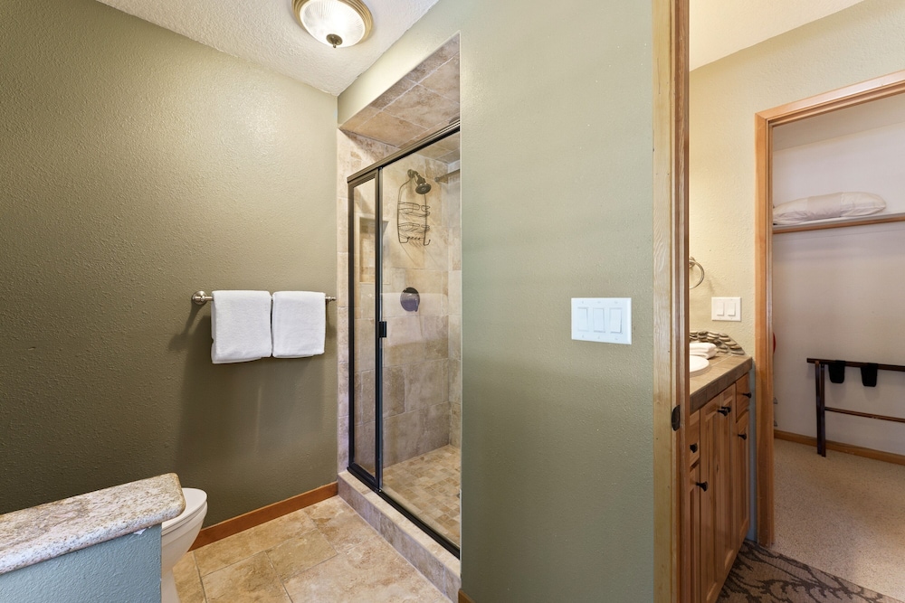 3 Yellow Rail 2 Bedroom Home