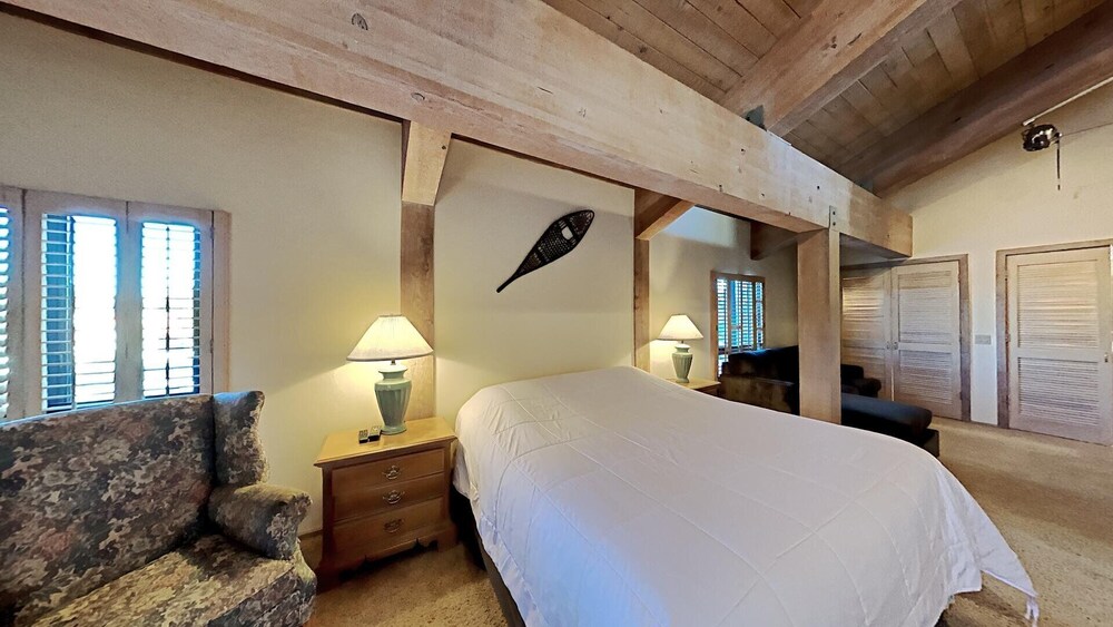 410 4 Bedroom Condo