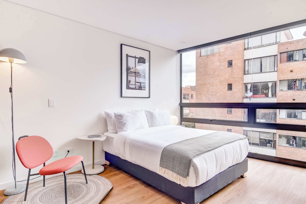 w Beautiful Loft in the Heart of Bogot