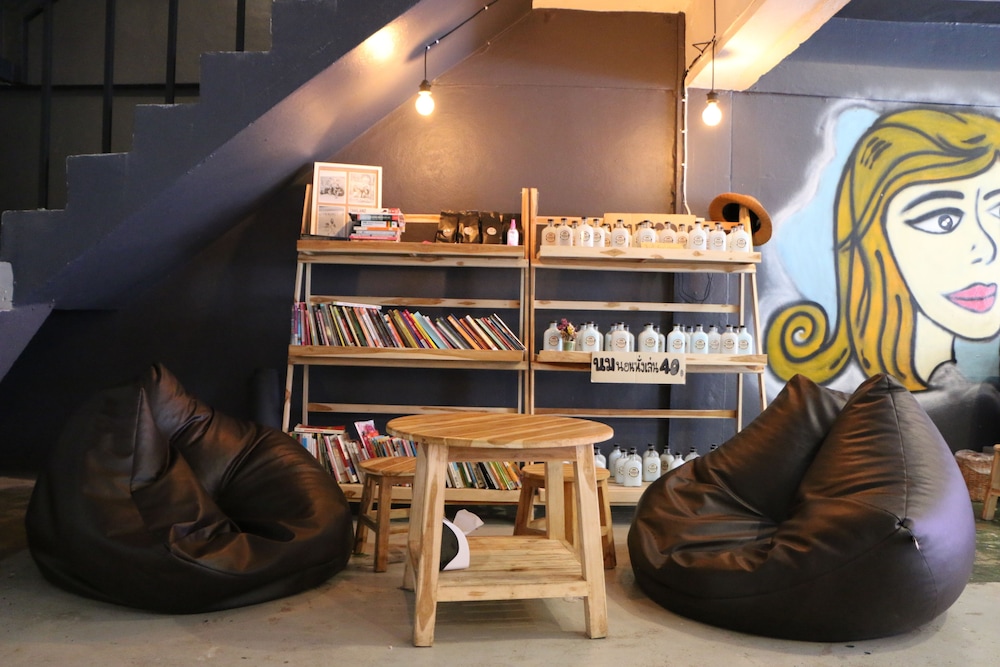 lounge