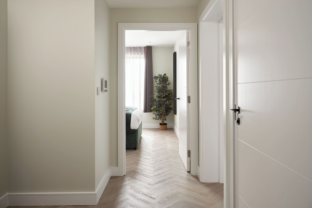 Commercial Road Serviced Apartments - London City East