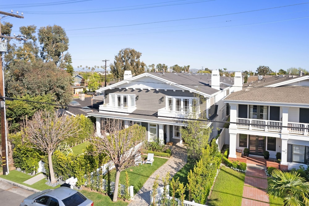 Crystal Cove by Avantstay Gorgeous Charming Newport Home