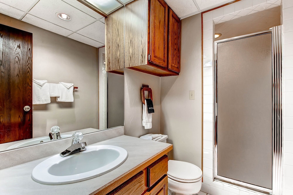 Beaver Run Peak 9 Penthouse by RedAwning