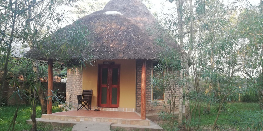 Irungu Forest Safari Lodge