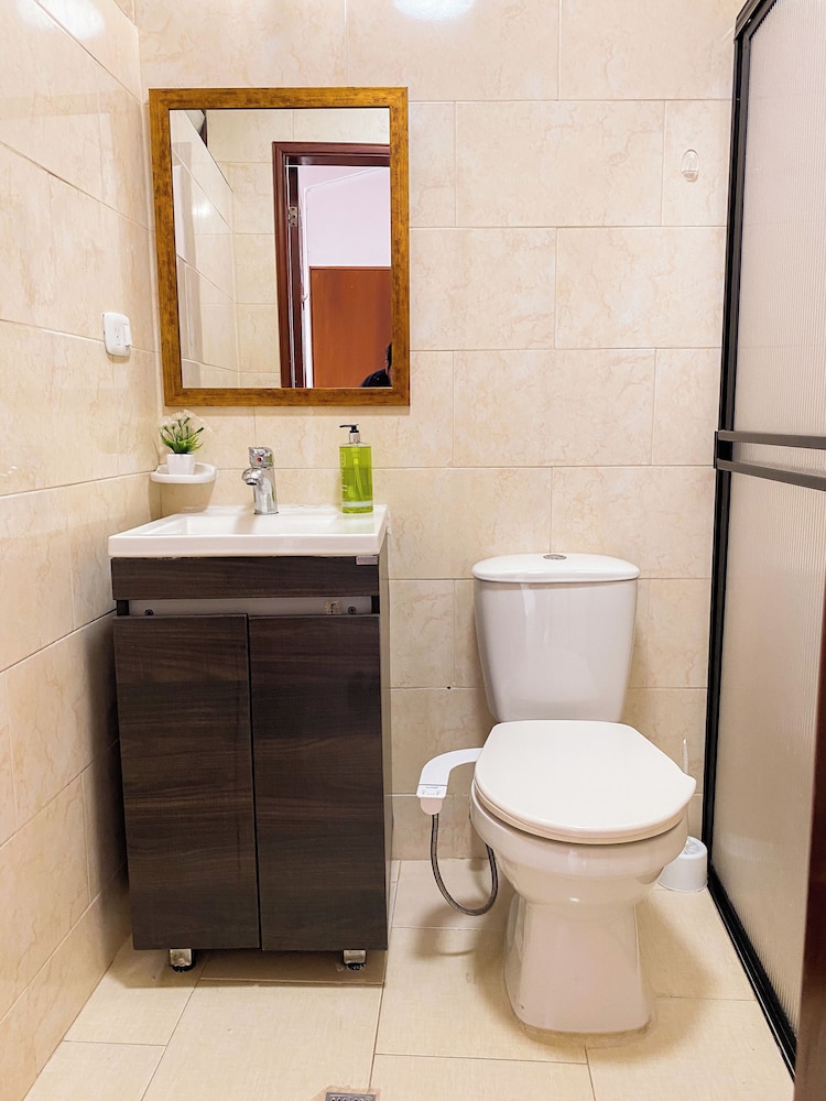 Hostal CaliView Inn
