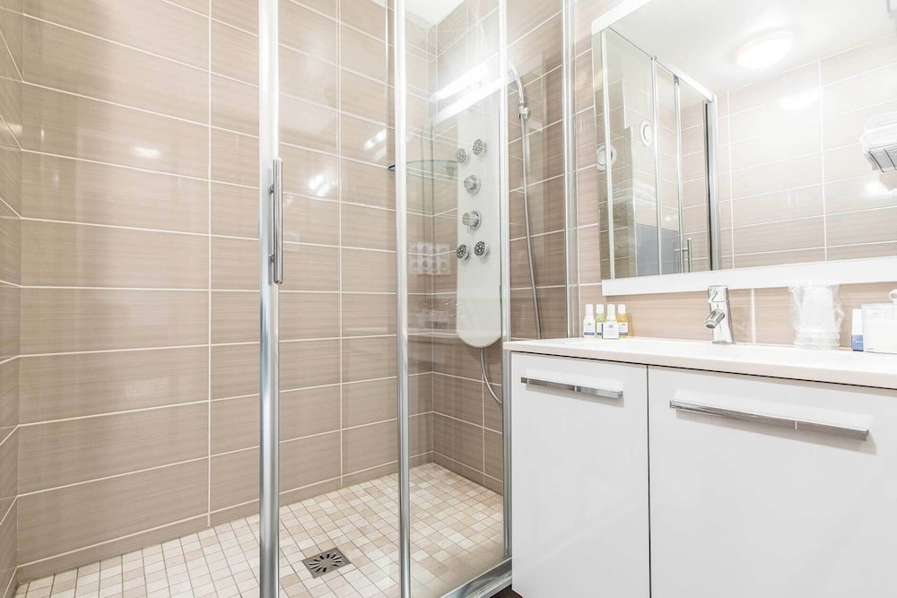 Les Allues Vacations - Madame Vacances Hotel Le Mottaret - Property Image 7