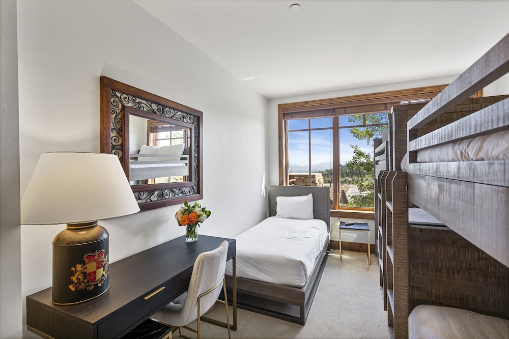 Shooting Star Lodge at Deer Valley Resort - Three Bedroom Deluxe Residence #201 3 Condo