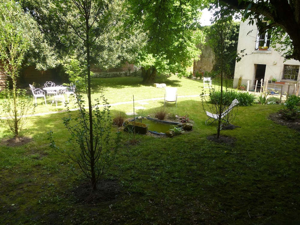 Photo 33