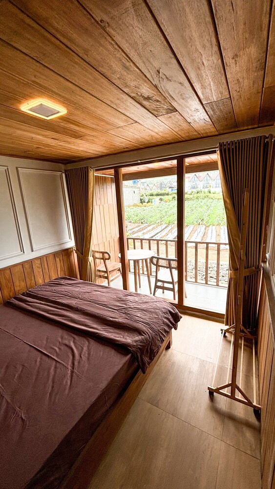 Hayasa Cabin Villa