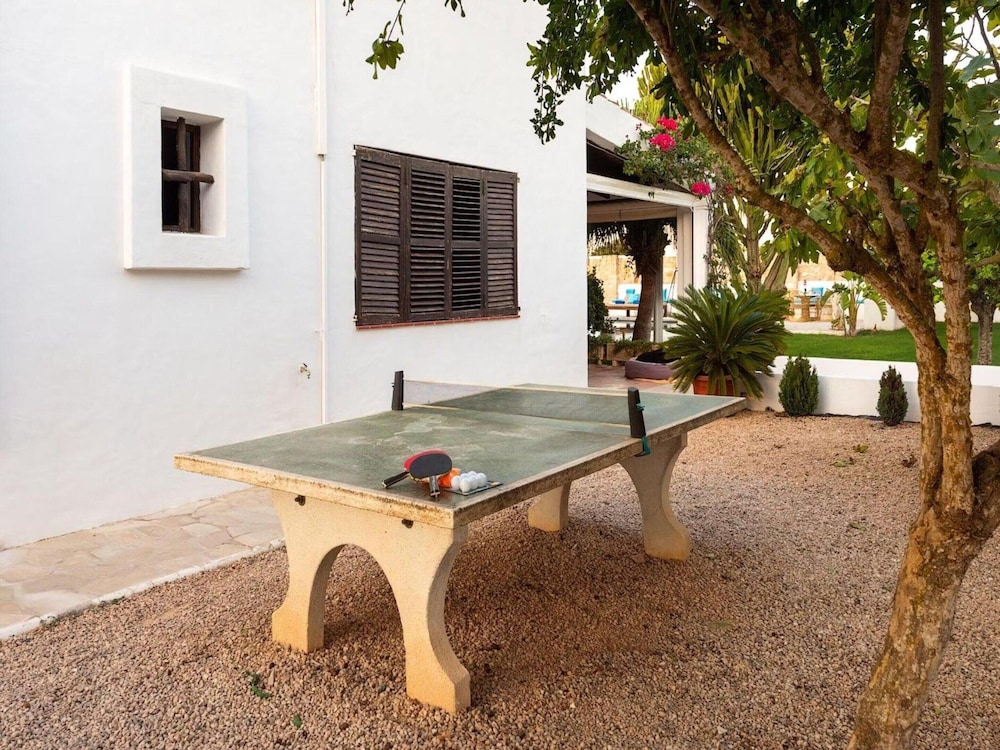 Inviting Villa With Beautiful Outdoor Area