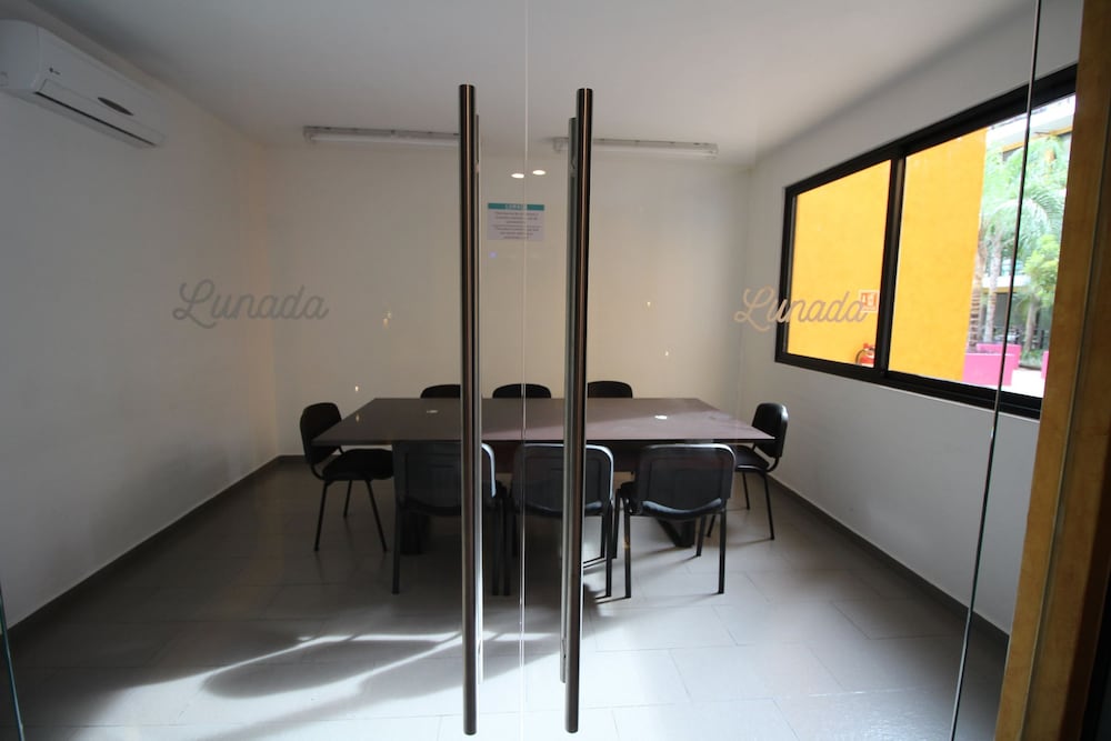 meeting & event spaces