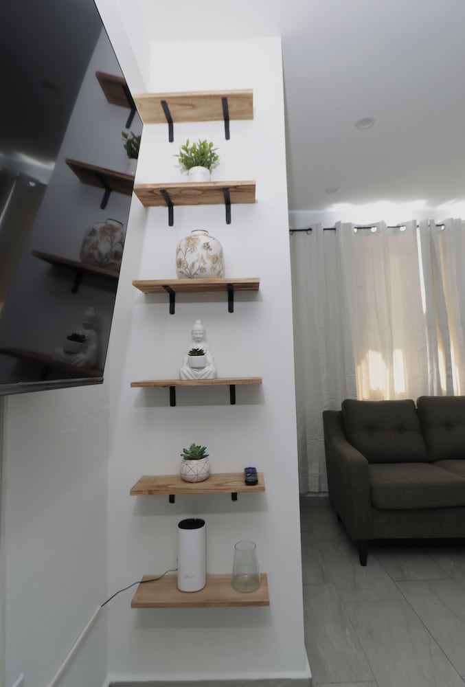 Oceanview Apartment with Rooftop