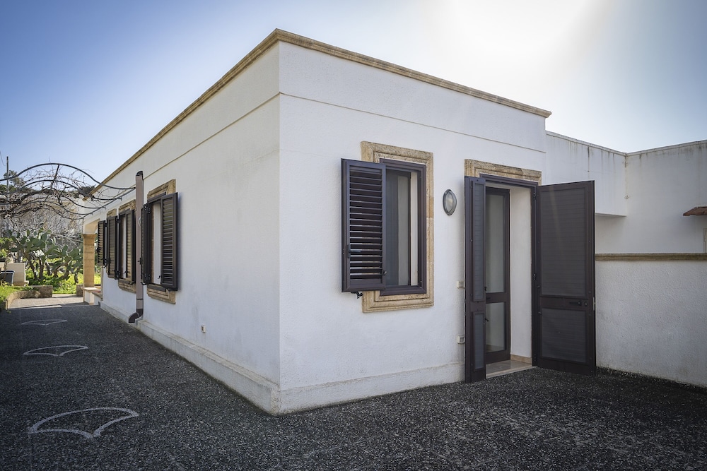 Villino Asteria With Garden Near the sea