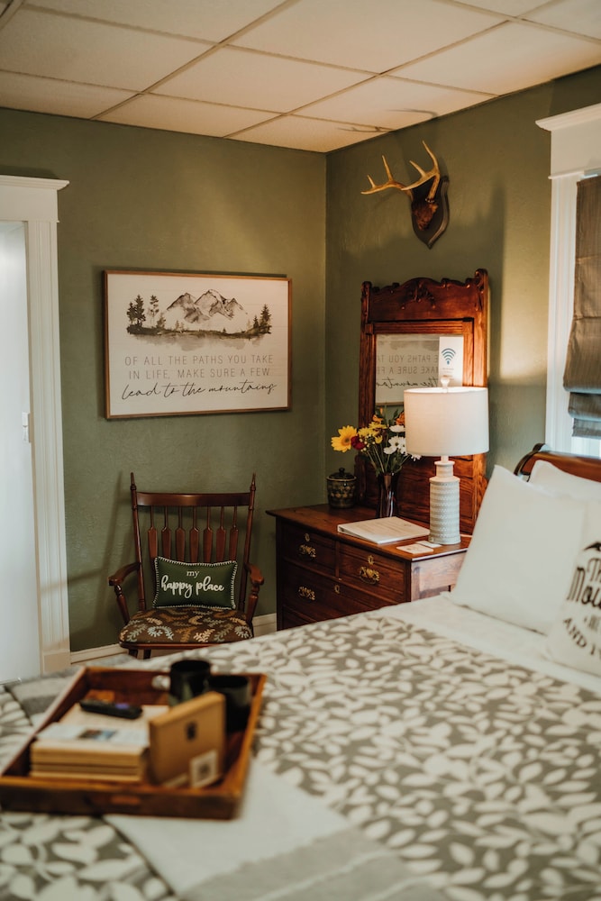 Cramer Family Mountain Inn