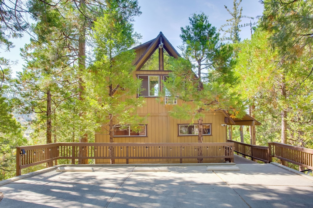 Designer A-frame in Lake Arrowhead w/ Game Room view 5