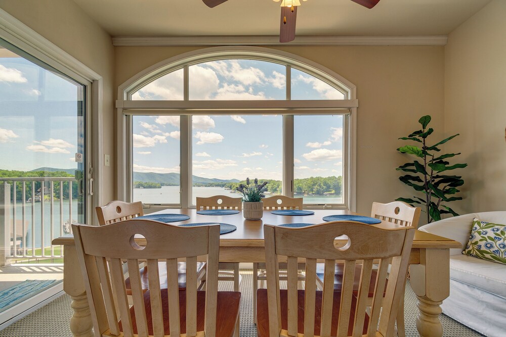 Community Pools & Beach: Smith Mountain Lake Condo