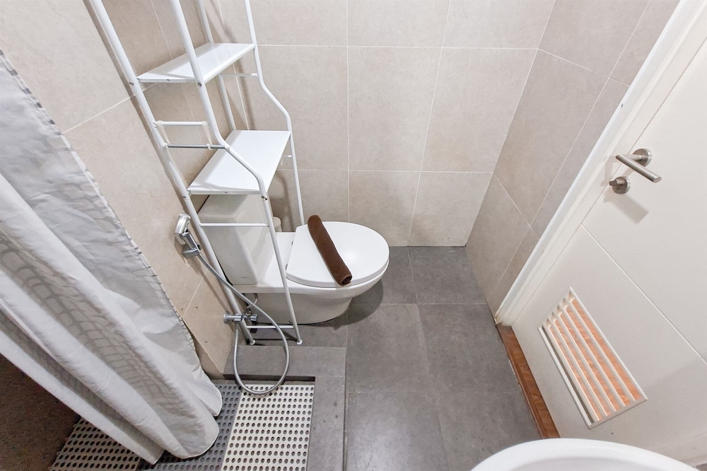 Cozy Studio Apartment At The Ayoma