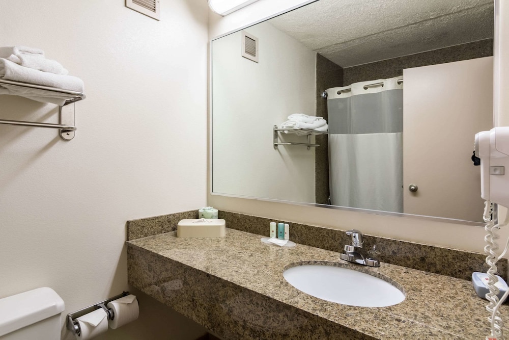 Hagerstown Vacations - The Plaza Inn  Suites - Property Image 6