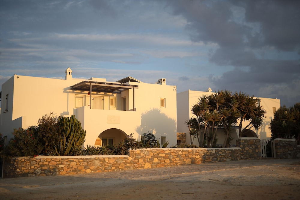 Hotel Aeolos Hotel - Image 1